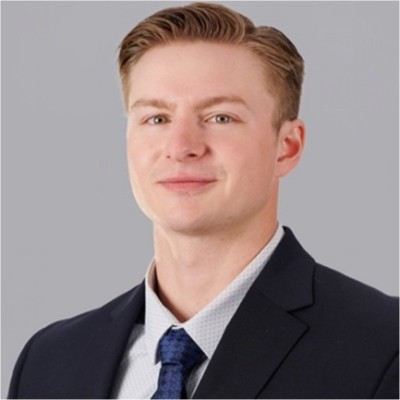 Charlie Casper headshot