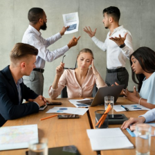 Clarity in Chaos: De-escalating Workplace Tension